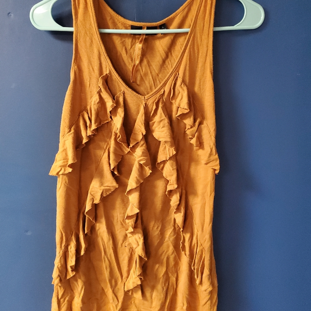 Ruffle tank